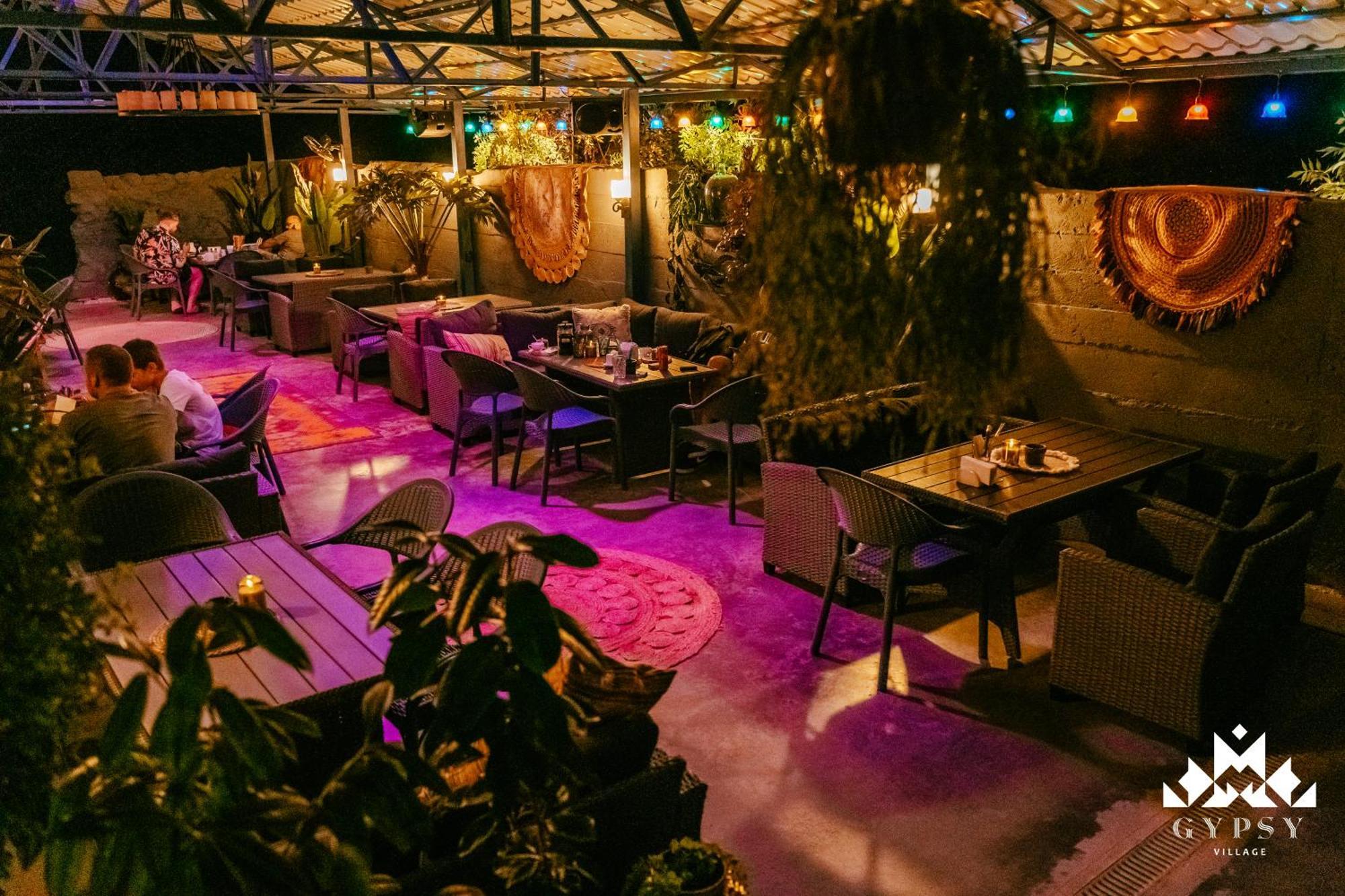 Gipsy Village Park Hotel Asureti Exterior foto